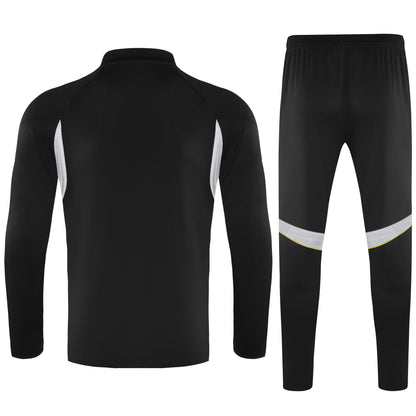 Conjunto Negro de entrenamiento 25-26 Real Madrid